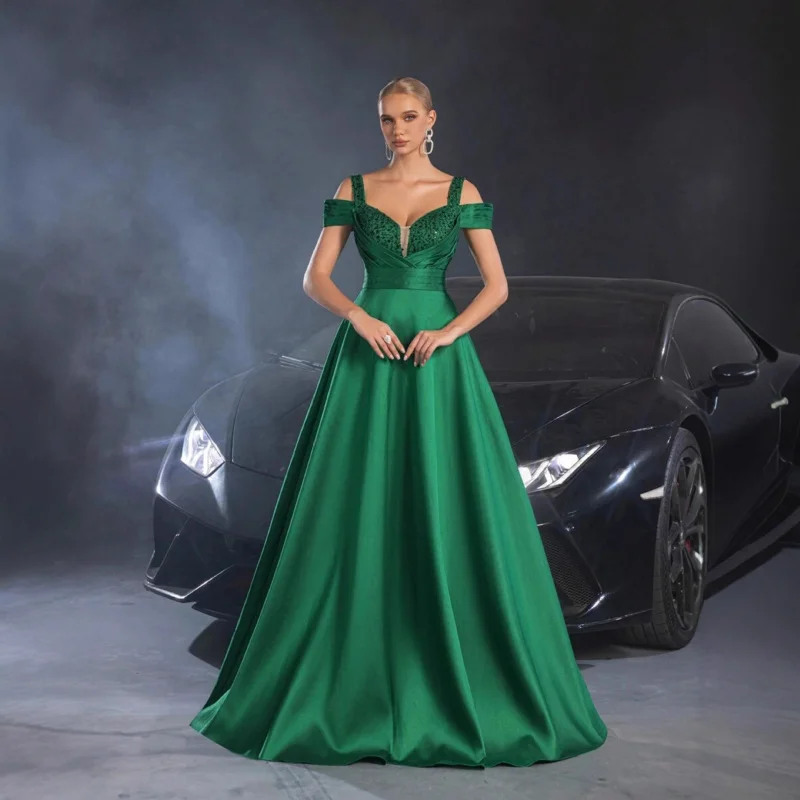 

Fashionable evening dress banquet in green color