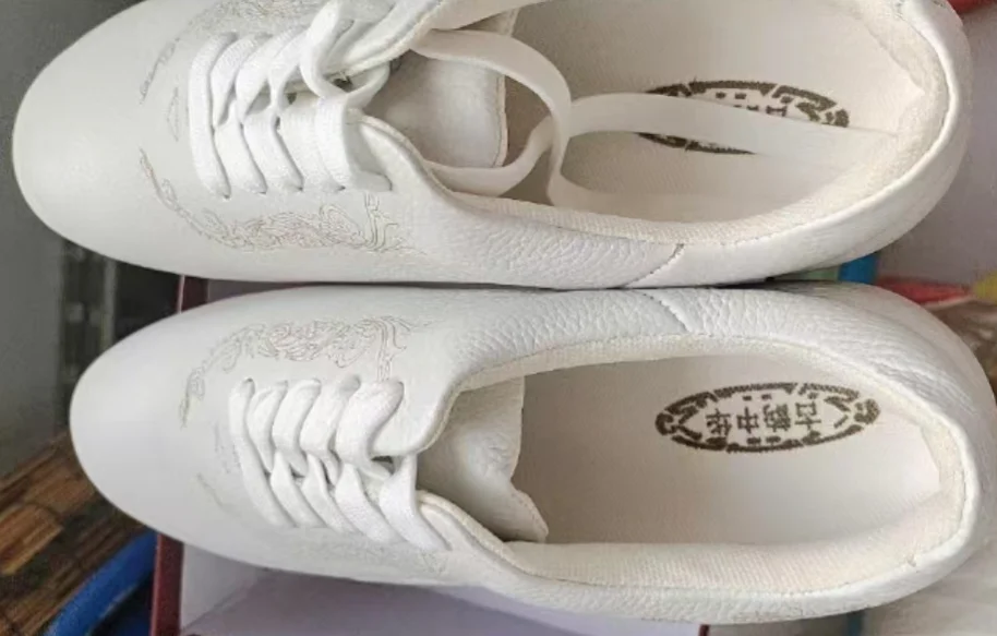 Men's Slip Casual Sneakers Outdoor Jogging Training Hiking Sports Running Shoes Women's Comfortable Walking Shoes