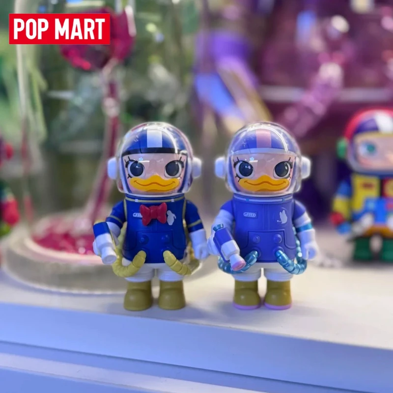 

Genuine POPMART MEGA SPACE MOLLY 100% 400% Disney Donald Duck & Daisy Duck Set Duck Couple Disney Pair Top Tier Couple Display