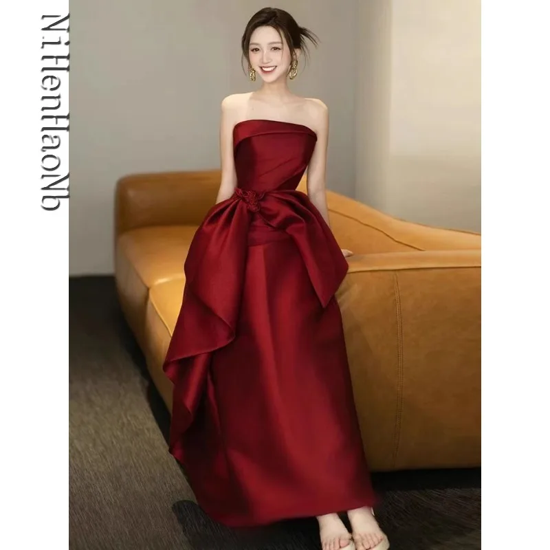 

Elegant Red Satin Off The Shoulder Ball Gown Quinceanera Dress Long Fashionable 15 Quinceanera Dresses