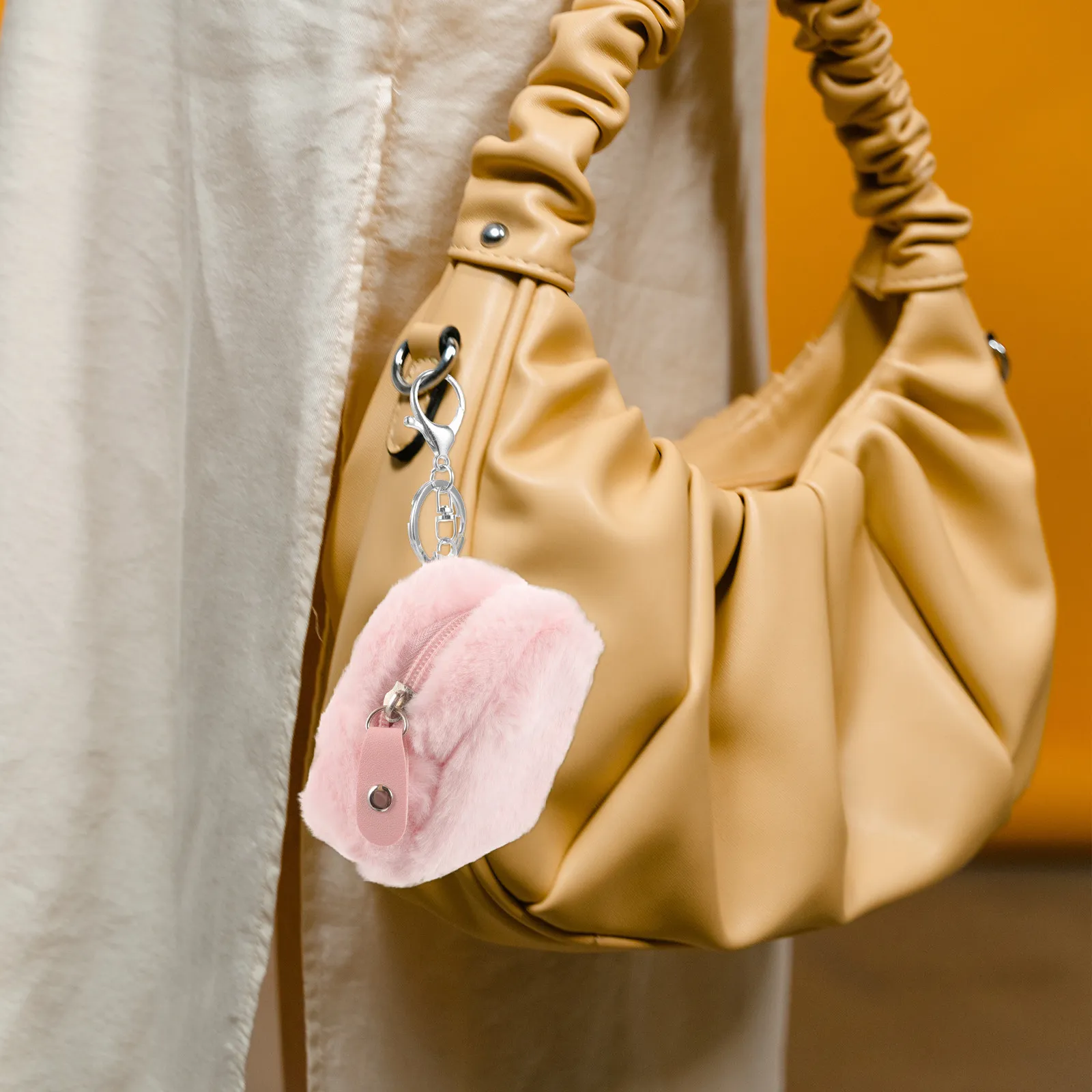 

Милый маленький кошелек для монет с брелоком, мягкий чехол для хранения для девочек, мини-сумка, портативный органайзер, подарочный чехол для наушников и ключей