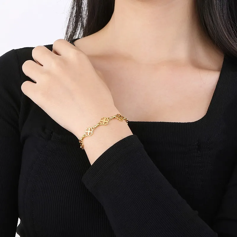 Stainless Steel Plant Flower Bracelet With Five Leaf Petals Hollow Out Geometry Jewelry Chain Bracelet Women's Gifts