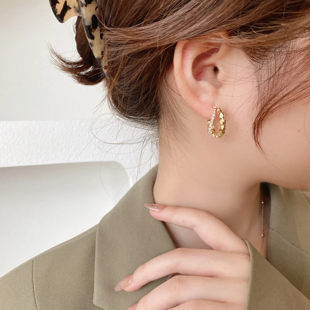 korean fashion Gold Color Earrings Ladies Womens Stainless Steel Hoop Glossy luxury designer Elegant Shiny Jewelry trend 2024