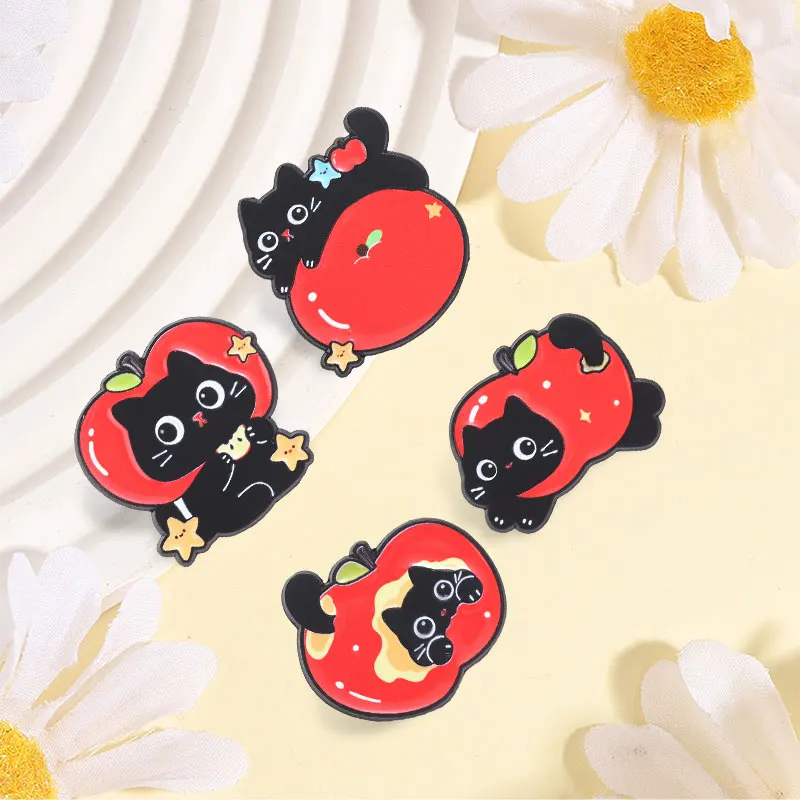 Schwarze Katze Apfel Cartoon Emaille-Pin Niedliches Frucht-Tier-Design Metall-Brosche Rucksack Revers Hut Anstecknadel Lustiges Schmuckgeschenk für Freunde – Detail 7