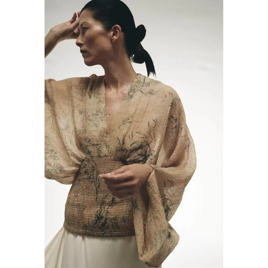 ファイオナブルストリート スレ レディース プリントVネックトップ 新入荷 通気性ポリエステル ロングスリーブ ルーズフィット アウトドアウェア