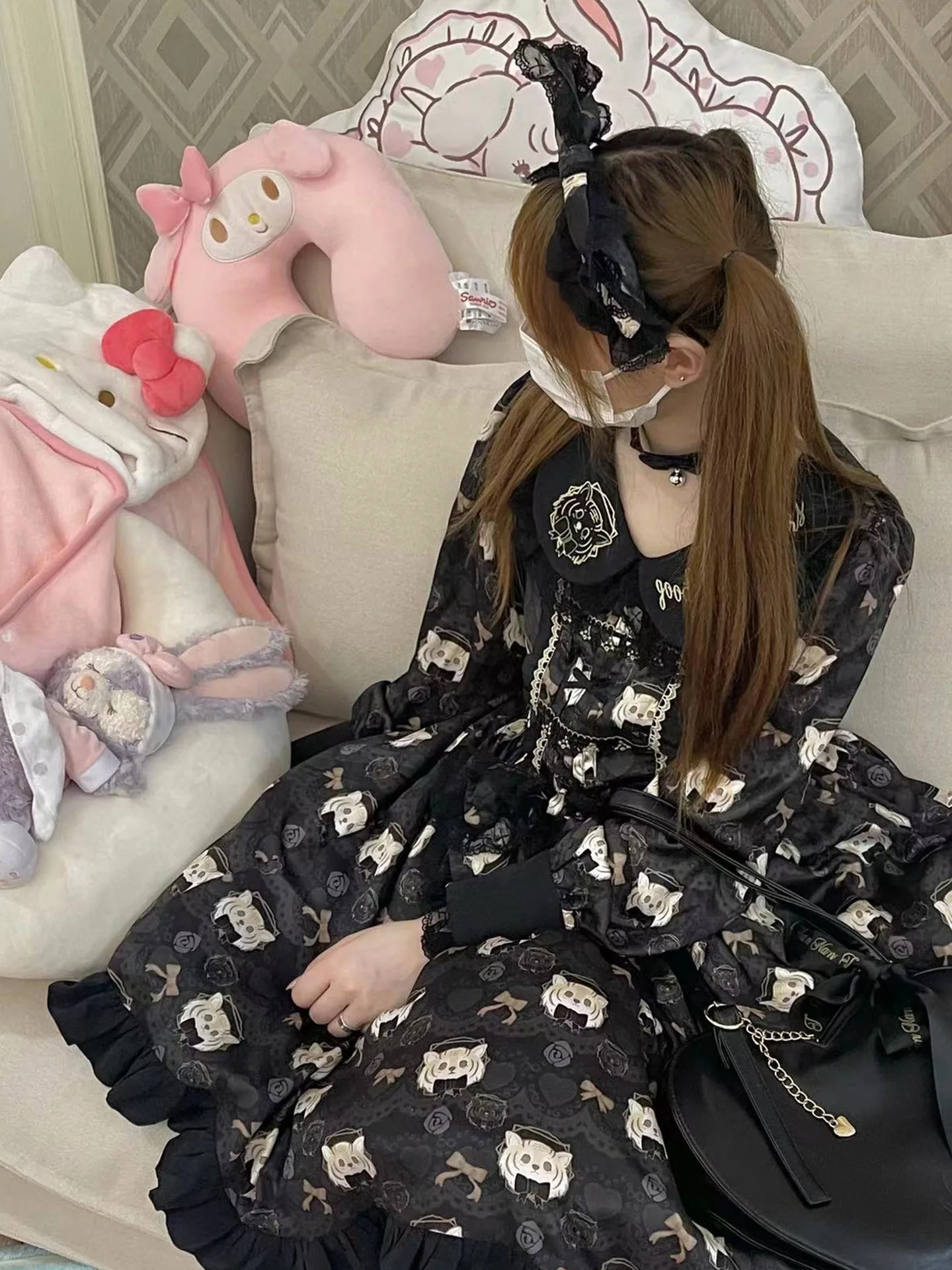 فستان لوليتا أسود لطيف فضفاض على طراز الأكاديمية للفتيات الجميلات مطبوع بياقة الدمية فستان خريفي بأكمام طويلة