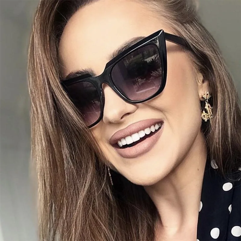 

Vintage Cat Eye Oversized Sunglasses Women Gradient Eyewear Shades for Women Black Luxury Square Glasses Gafas De Sol UV400