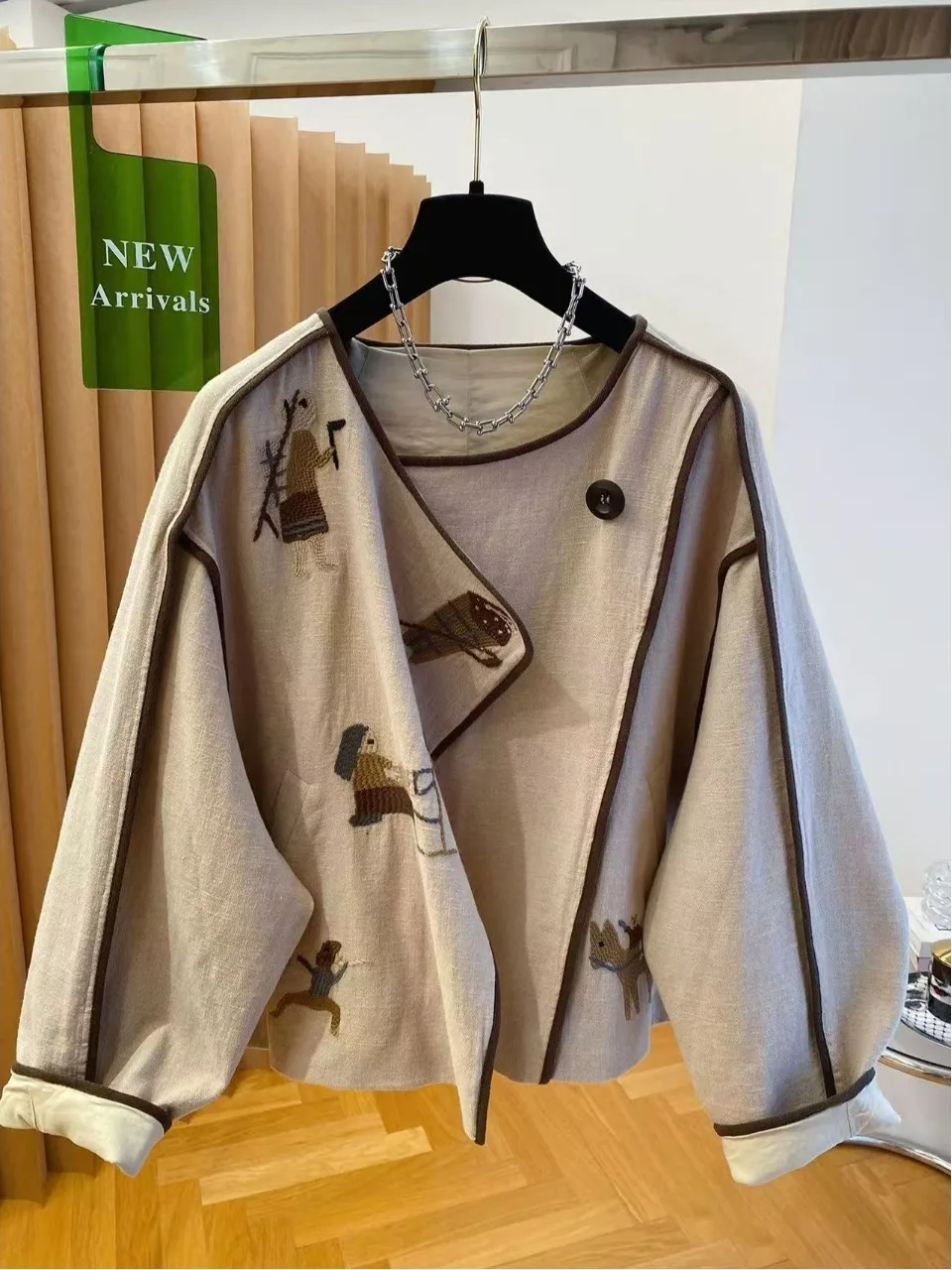 سترة نسائية فضفاضة طويلة مطرزة من الكتان لربيع وخريف جديد Sle ملابس خارجية فريدة من نوعها مصممة بشكل جذاب #2