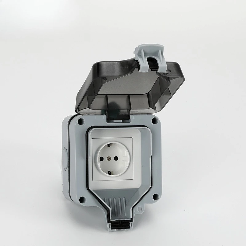High outdoor dustproof and waterproof socket IP66 German switch 16A rainproof charging power strip industrial socket