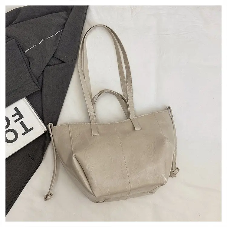 ‌ 2025 Nuova borsa tote grande retrò: borsa a tracolla casual con tracolla regolabile, borsa da pendolare versatile per lavoro e shopping, leggera ‌
