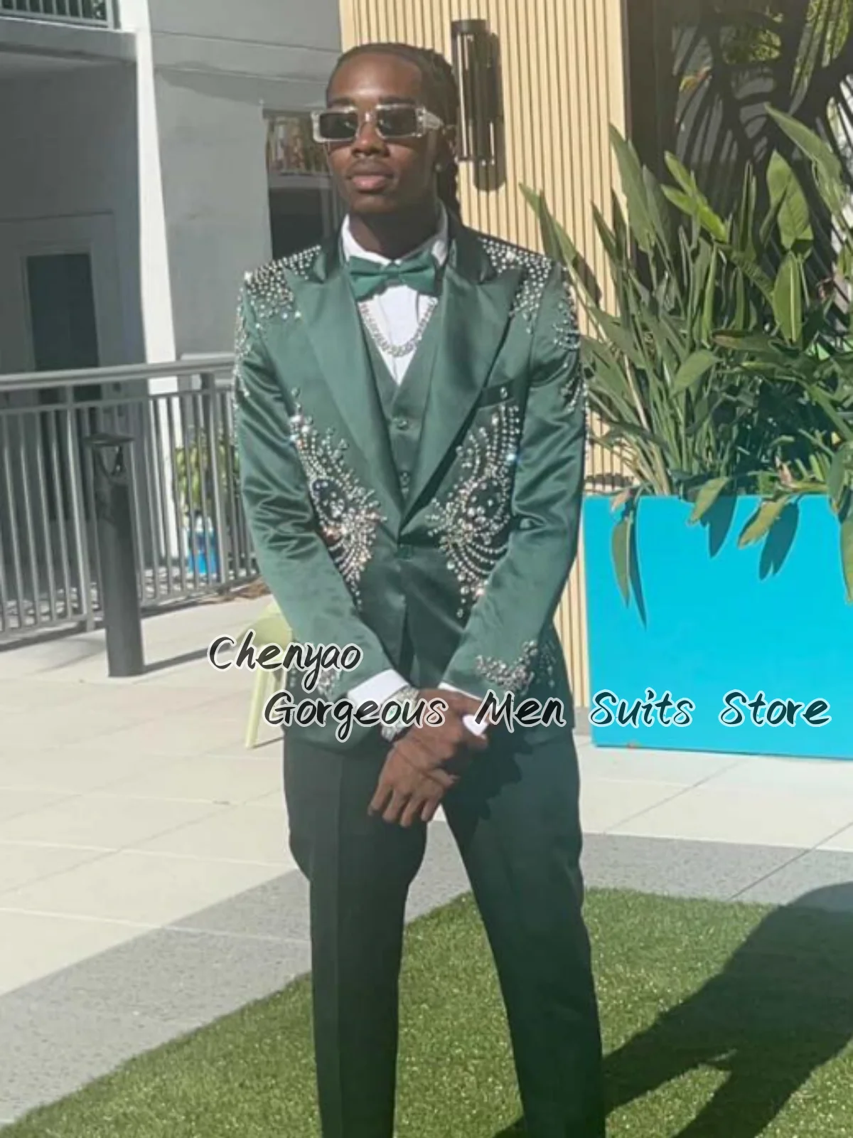 Eleganckie garnitury męskie z  – Mens Fashion Trajes recenzja i cena