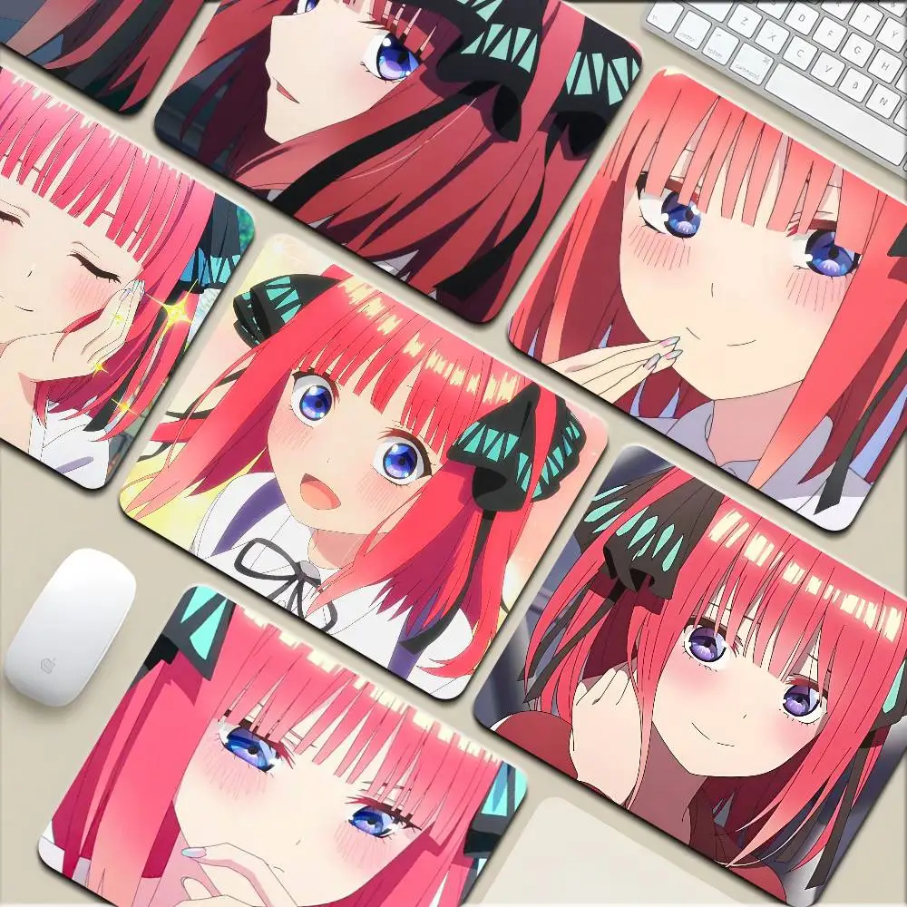 

Nakano Nino LOVE Anime The Quintessential Quintuplets Small Mousepad Keyboard Pad Laptop Cushion Non-slip Deskpad