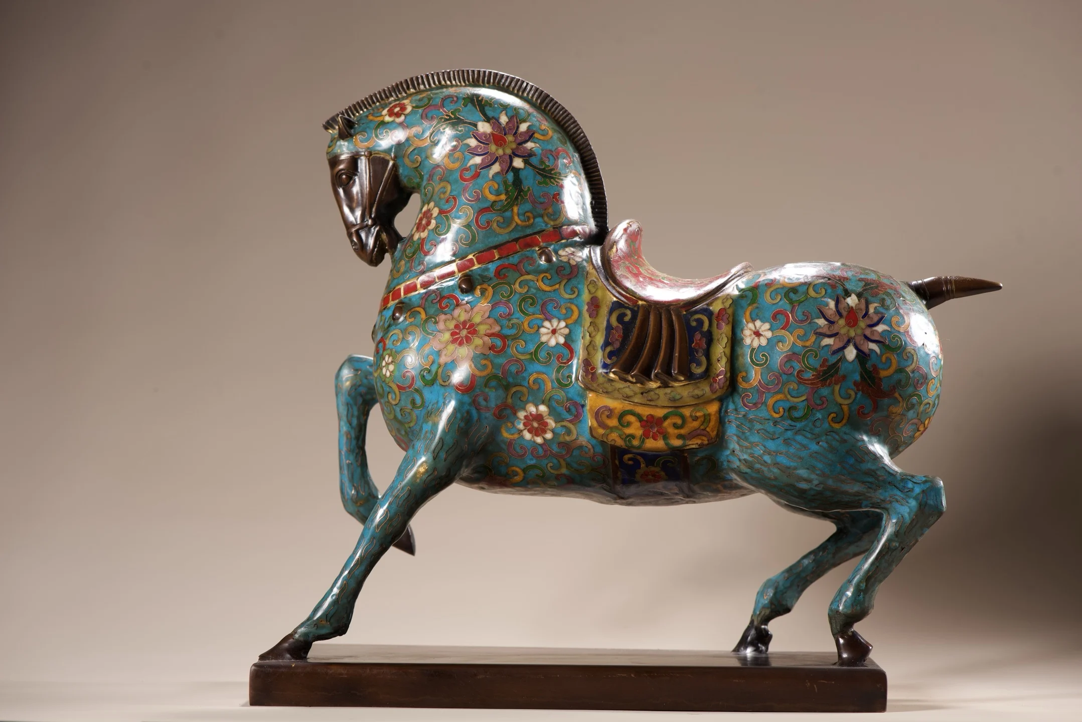 Old Bronze Cloisonne Enamel Lotus flower texture Tang Ma Fortune Horse Statue Base horse Study screen Ornaments