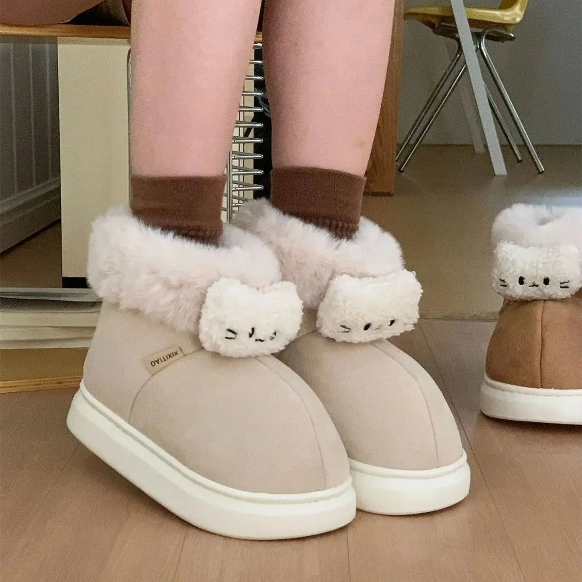 

Warm Cosy Fleece-Lined Thick-Soled Non-Slip Cute Cat Snow Boots Men Women Soft Versatile