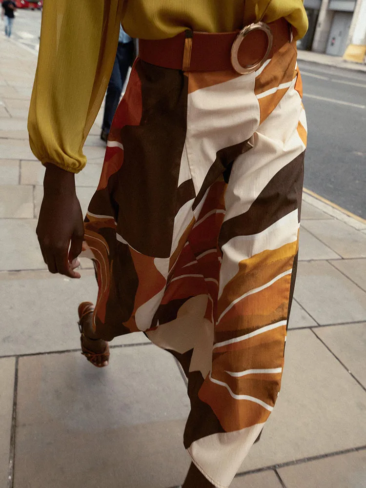 กระโปรงผ้าไหมพิมพ์ลายแฟชั่น คอลเลคชั่นฤดูใบไม้ร่วงใหม่ล่าสุด เสื้อผ้าผู้หญิง กระโปรงอเนกประสงค์ทรงเอ ความยาวระดับกลาง สไตล์ชาติพันธุ์