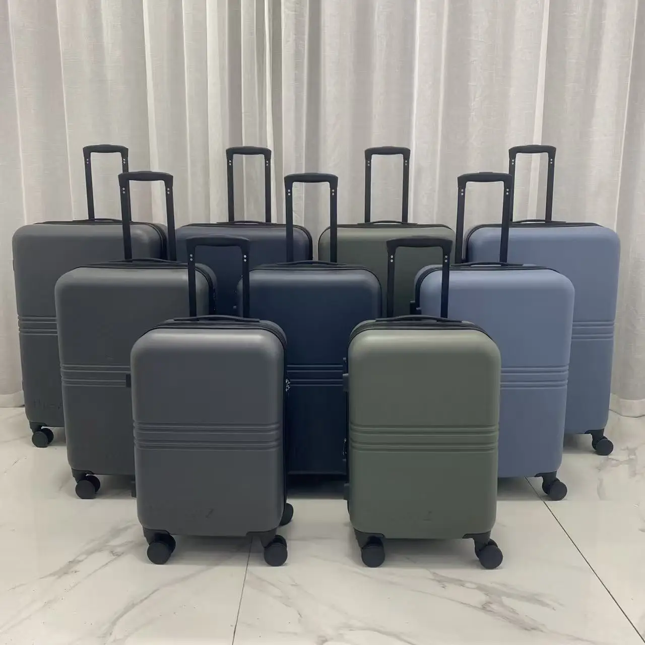 valise-de-cabine-de-luxe-edition-limitee-style-professionnel-ol-en-nylon-avec-fermeture-eclair-roulettes-universelles-verrouillage-integre-en-abs-pc