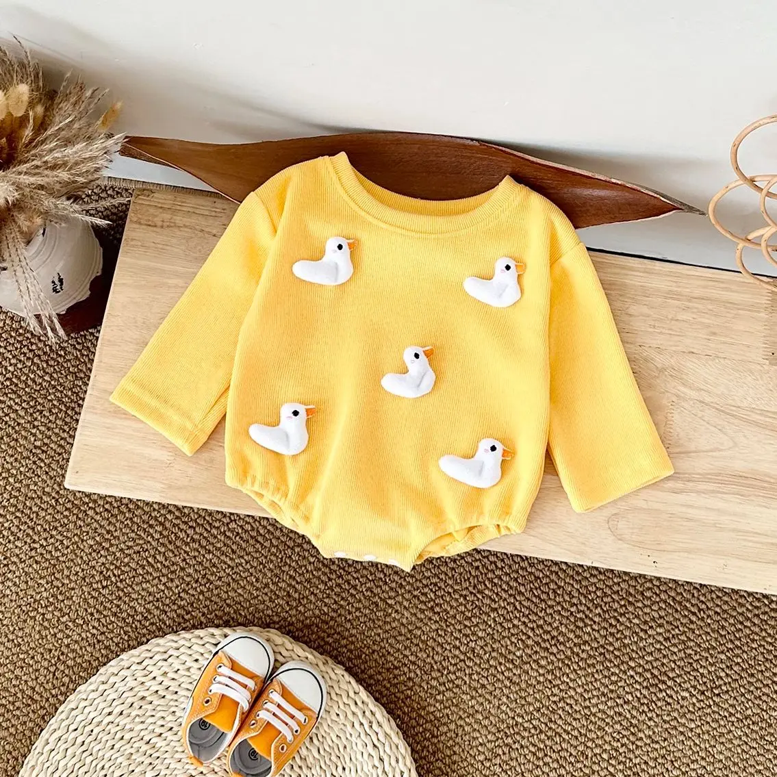 Ins Autumn Infant Baby Triangle Bubble Romper Cartoon Litter Duck/Mushroom Cute Newborn Bodysuit Boys Girls Baby Clothes