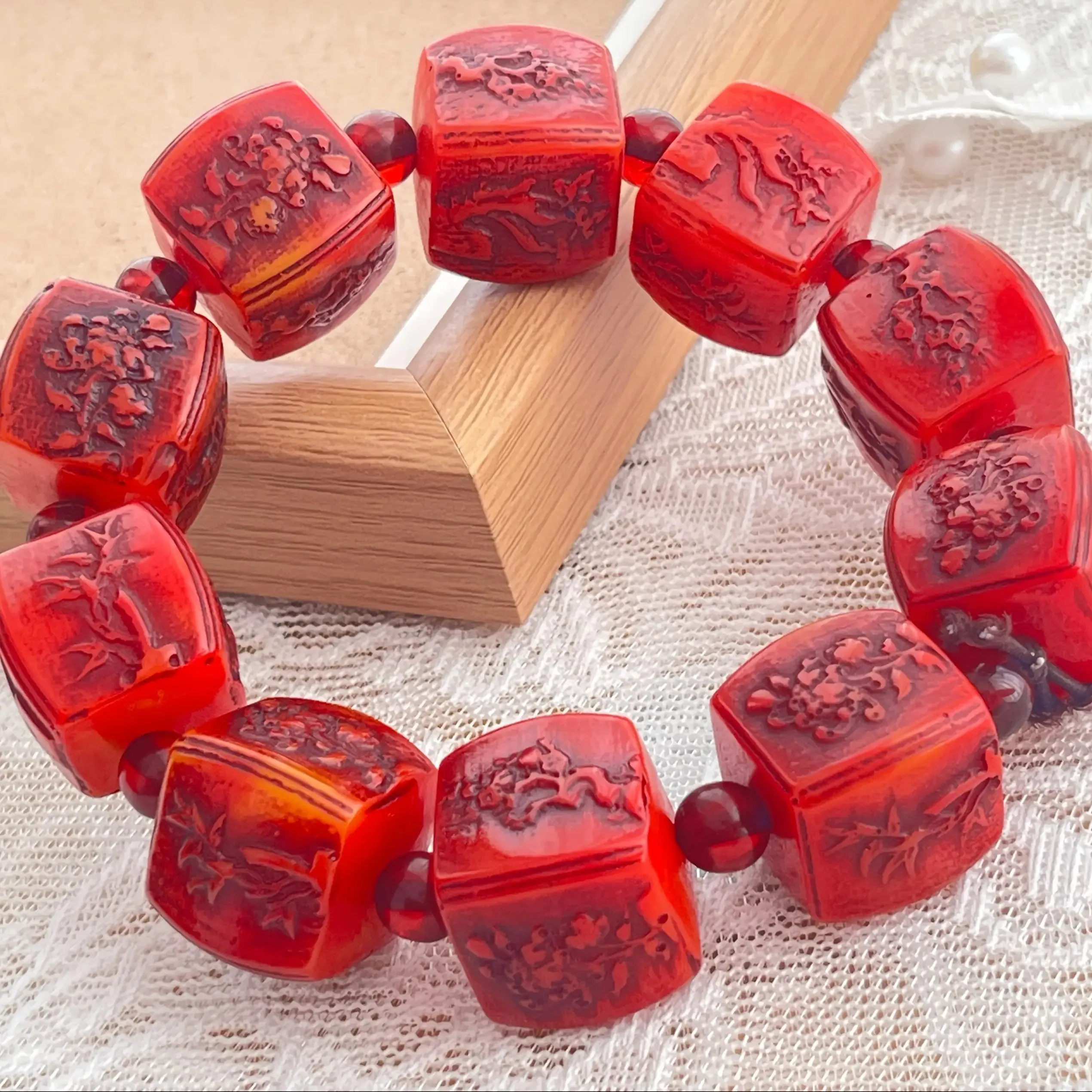 New Meilan Bamboo Chrysanthemum, Beeswax Fashion Retro Bracelet, the same for men and women