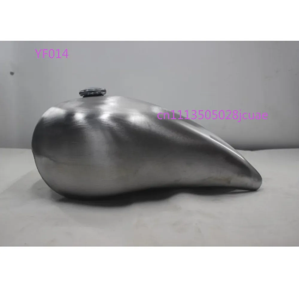 Motorcycle Retro Fuel Tank with Cap Fit VT600 STEED400/600 VLX400/600 Modified Replacement Petrol Oil Box