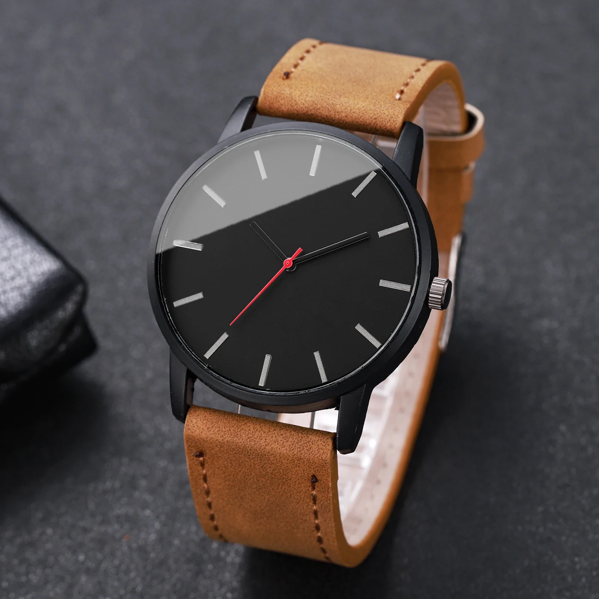 2PCs Men's Gentleman Watch Simple Classic Round Dial Quartz Watch Men's PU Leather Strap Simulated Watch Set