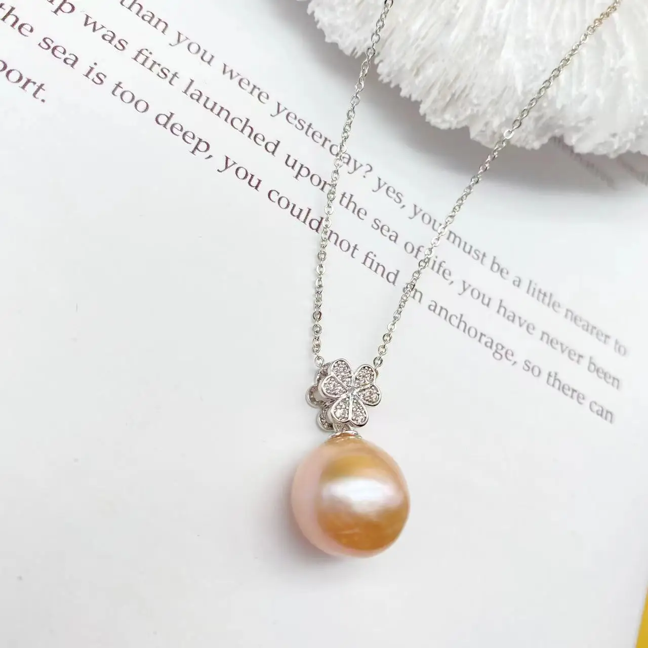 

Natural Edison pearl women's elegant temperament noble luxury necklace neck chain design versatile personality collarbone chain