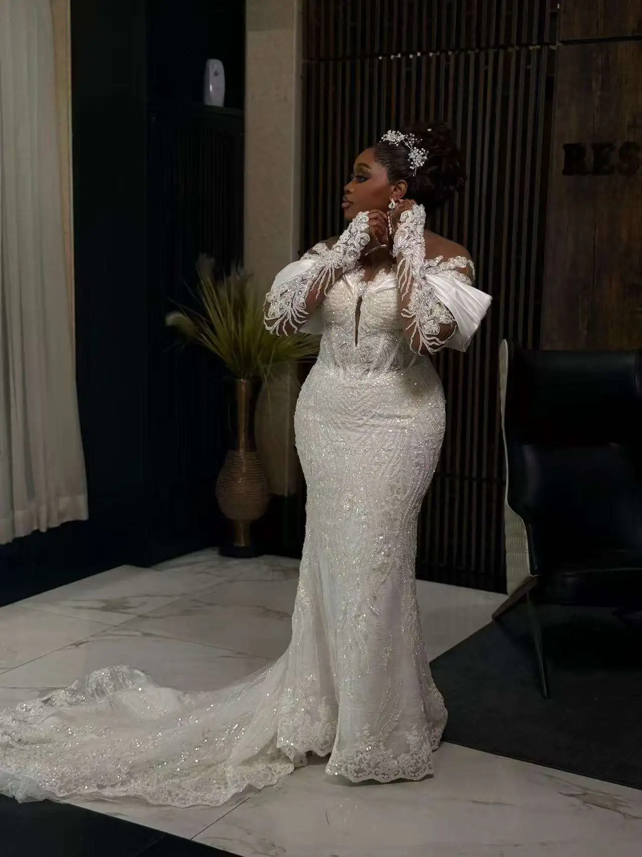 Customized Sheer Neck  Sparkly Beads Appliques  Mermaid Wedding Dress Country Plus Size Vestido De Novia Full Sleeve Bridal Gown