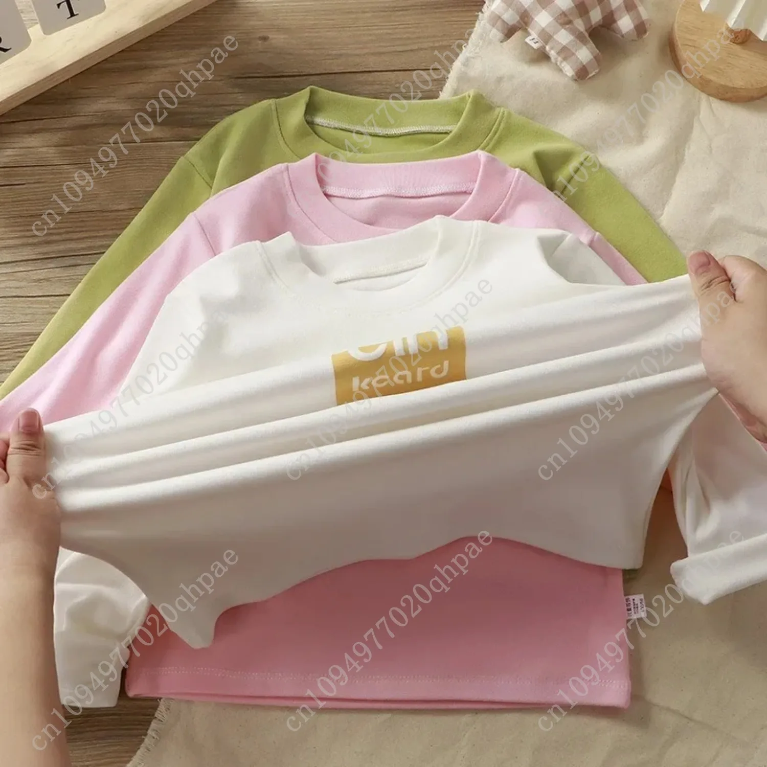 1-10Years الطفل قاعدة قميص جولة الرقبة الدافئة الفتيان الفتيات ملابس الربيع طويلة الأكمام المحملة الأطفال المخملية عالية المرونة قميص دافئ