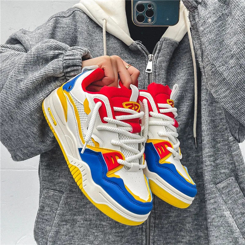 Men's shoes 2026 Spring and Autumn new Hong Kong style retro casual sports summer height increasing non slip board shoes