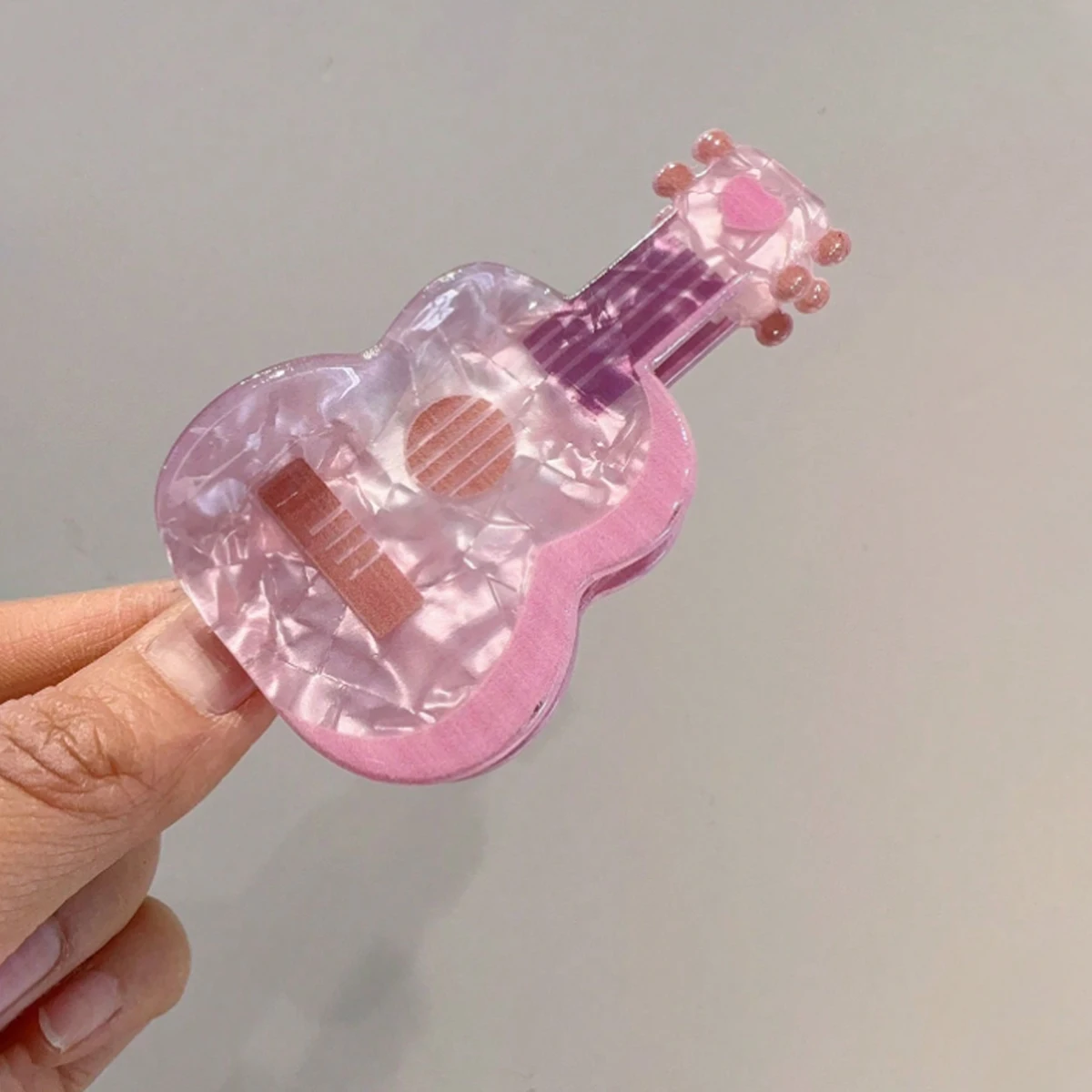 1pc Women\'s Guitar,Electromobile,Antique Telephone,Mantis and Tank Acrylic Hair Claw Hair Accessory