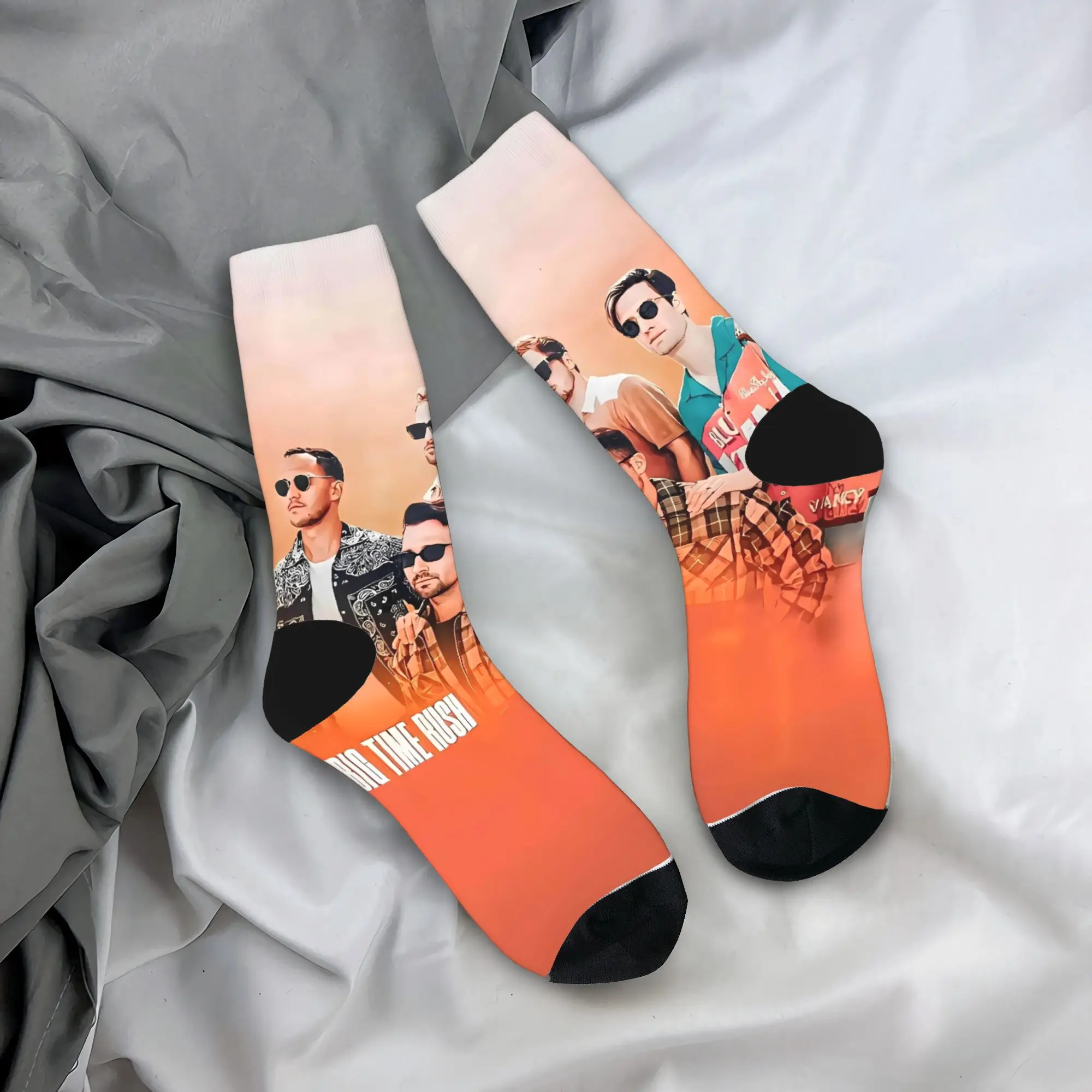 

BTR In Real Life Worldwide 2025 Tour Носки Новинка Чулки Женщины Мужчины Высококачественные велосипедные носки Осенний дизайн Нескользящие носки