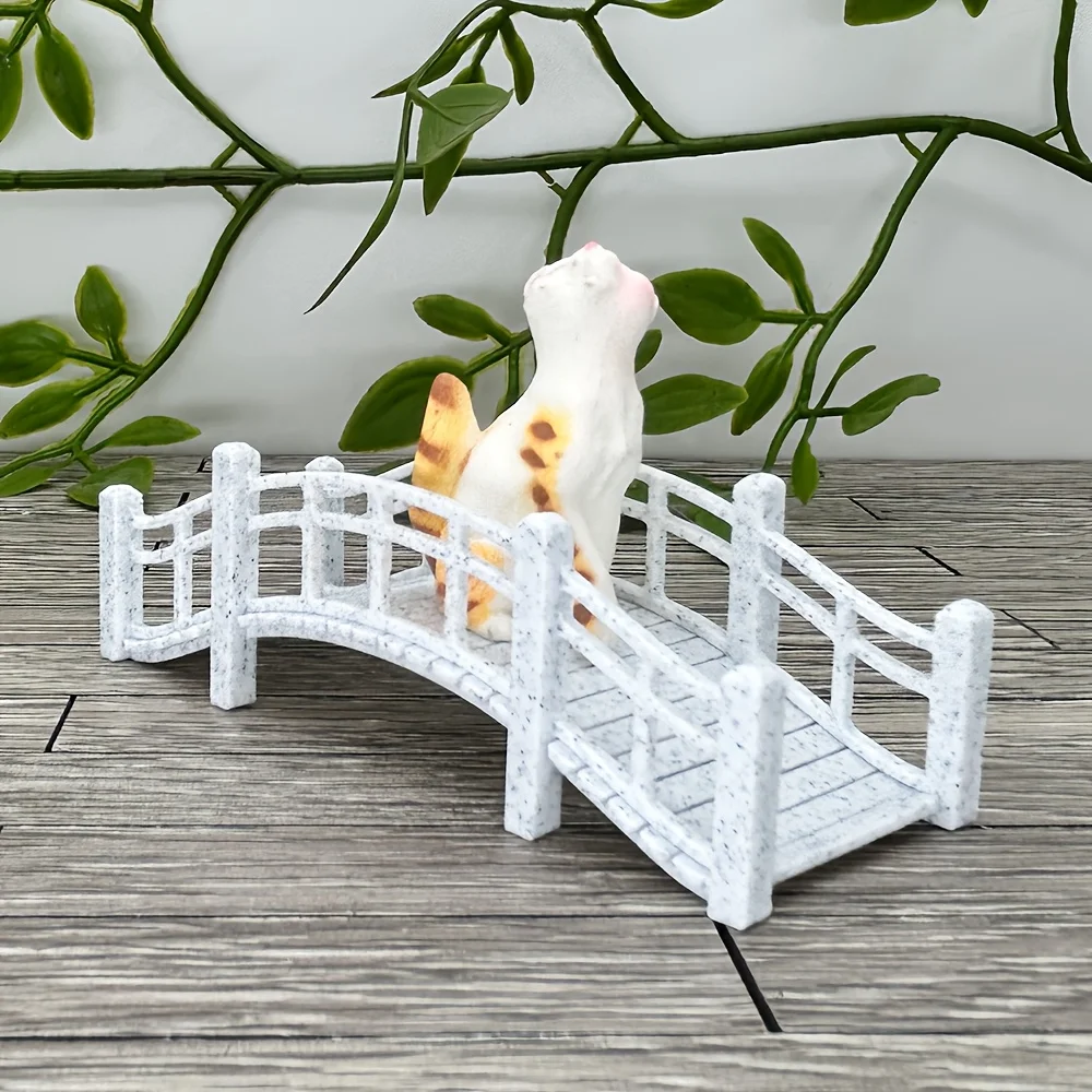 Mini bridge decorations, plastic retro arch bridge models, suitable for micro landscapes and outdoor park decorations