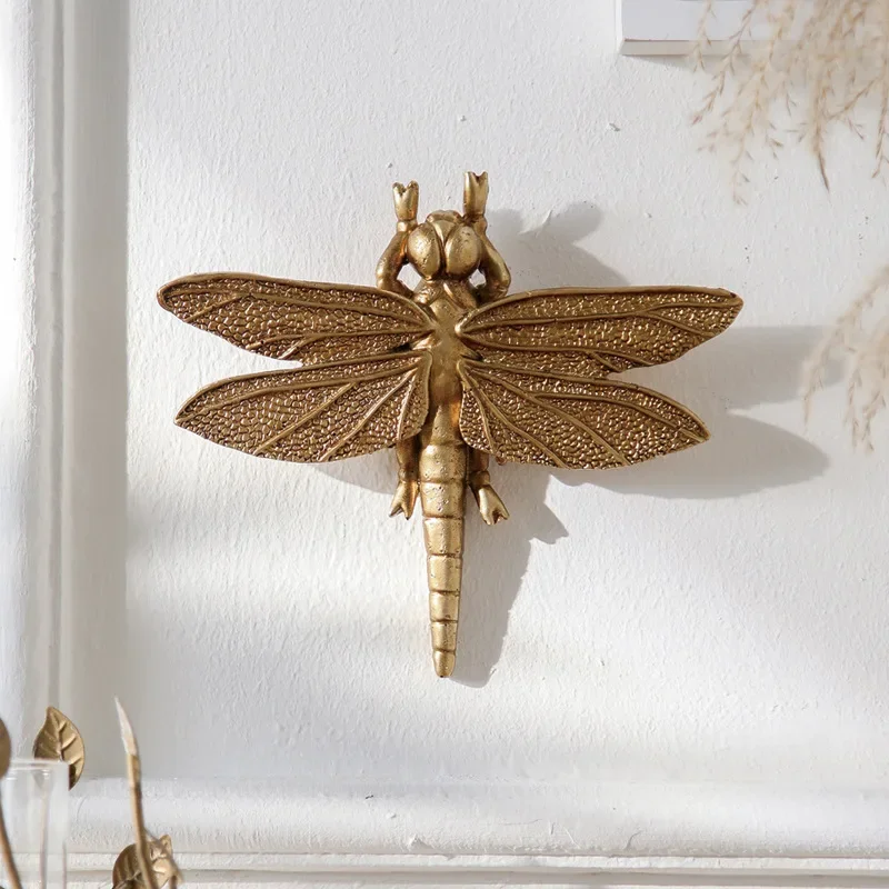 Personalized resin material, golden dragonfly home decoration crafts, wall hanging, collection pendant for insect lovers