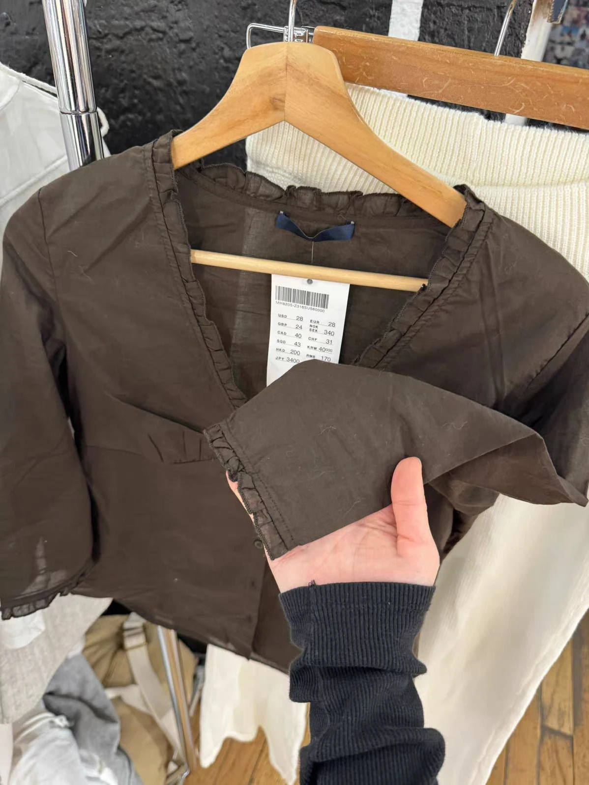 Rüschen Hülse Mit Drei Vierteln T-shirt Bluse Frau Herbst V-ausschnitt Einreiher Baumwolle Dünne Casual Shirts Braun Mode Tops