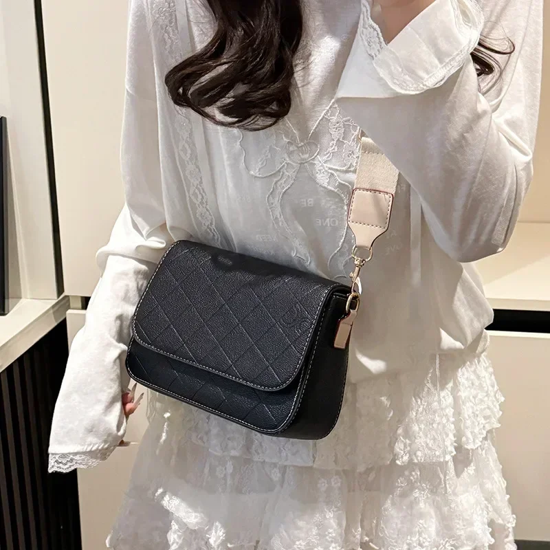 

Women's 2025 Retro Quilted Mailbox Bag - Wide-Strap Shoulder/Slouch Tote with Diamond Stitching, Timeless Commuter Design