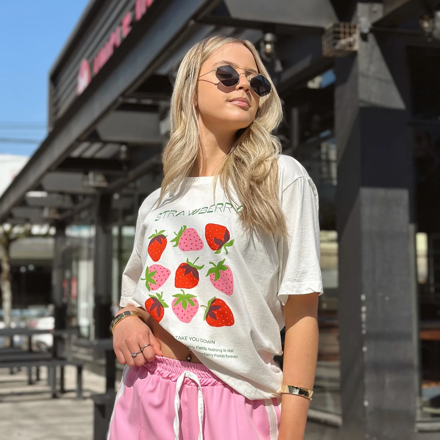 Harajuku Casual Strawberry Graphic T Shirts Streetwear Grunge Clothes Oversized Cotton Y2k Tops Goth Gothic Women Clothing