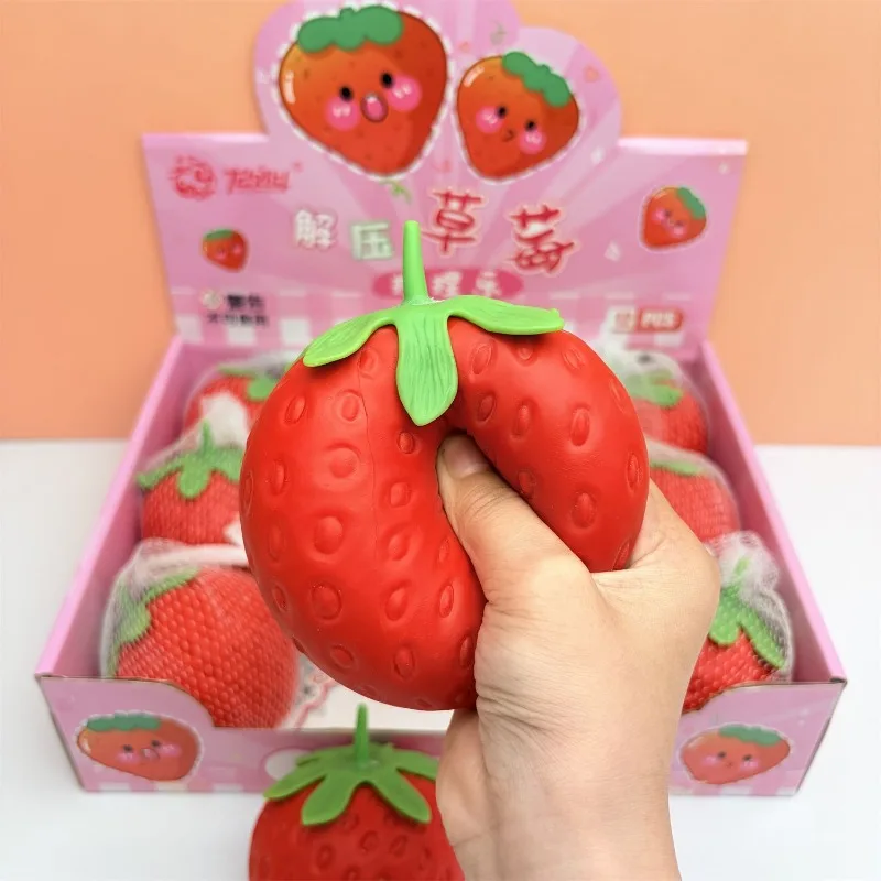 Fraise simulée, fruit de célébrité d'Internet, jouet anti-stress de bureau, jouet créatif à pincer, cadeau d'anniversaire