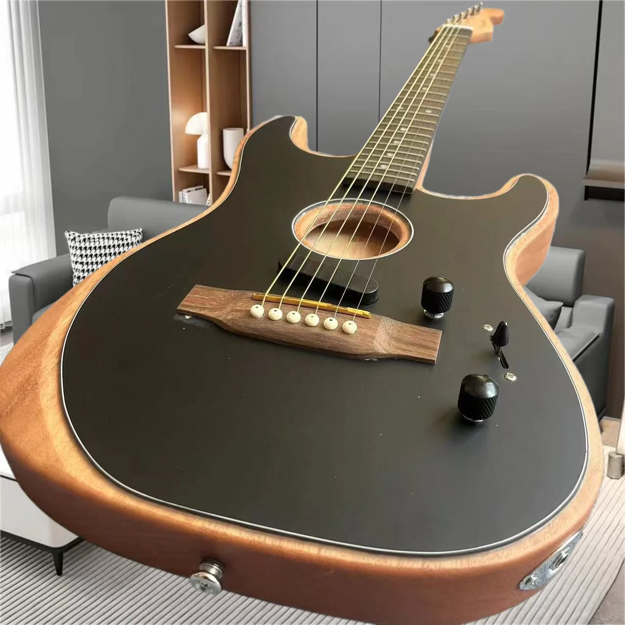 

Electric guitar, factory customized, made of maple and peach wood, with beautiful sound, in stock, fast and free delivery