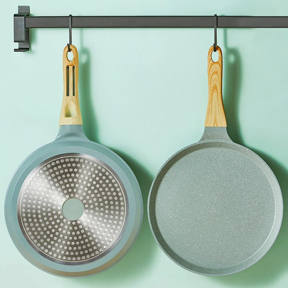 

Non Stick Frying Aluminum Alloy Wood Handle Heat Resistant Food Grade Even Heating Cooking Pan for Family Restaurant Use