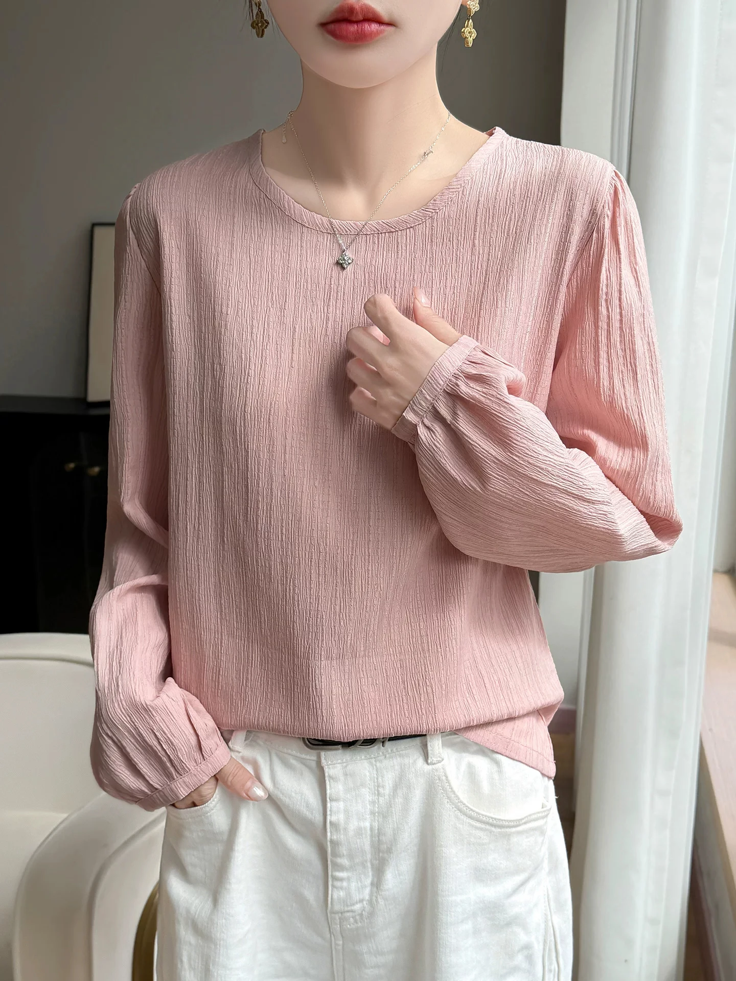 Early Autumn Textured Acetate Satin Women's round Neck Lantern Sleeve Loose Long Sleeve Pink High-End Feeling Atmosphere Top