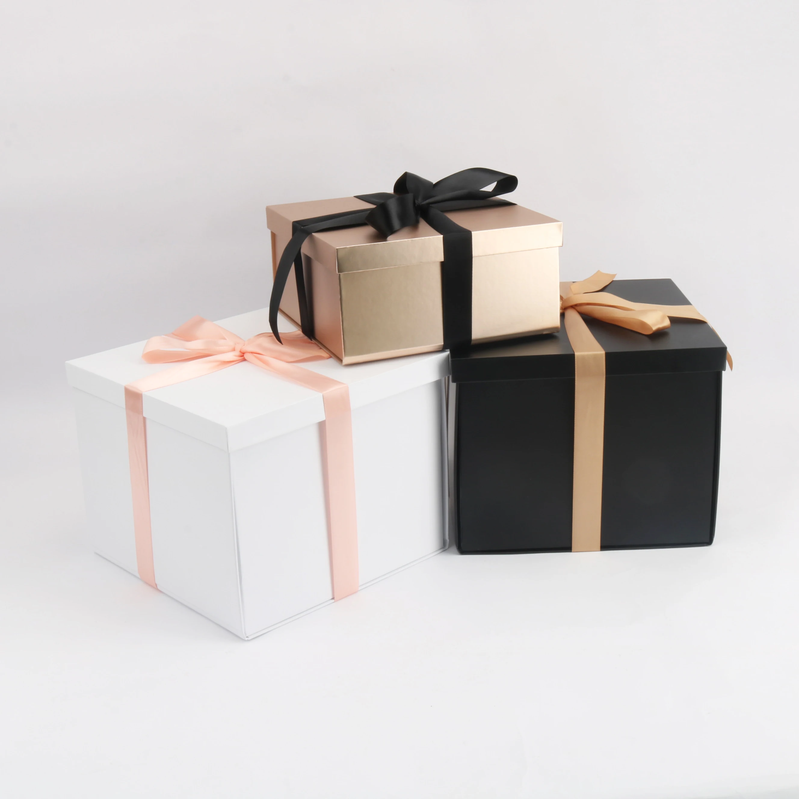 

Ribbon folding gift box Square Kraft Paper Box Cardboard Packaging 1pc Wedding Decoration Holiday Gift Decoration Candy Gift box