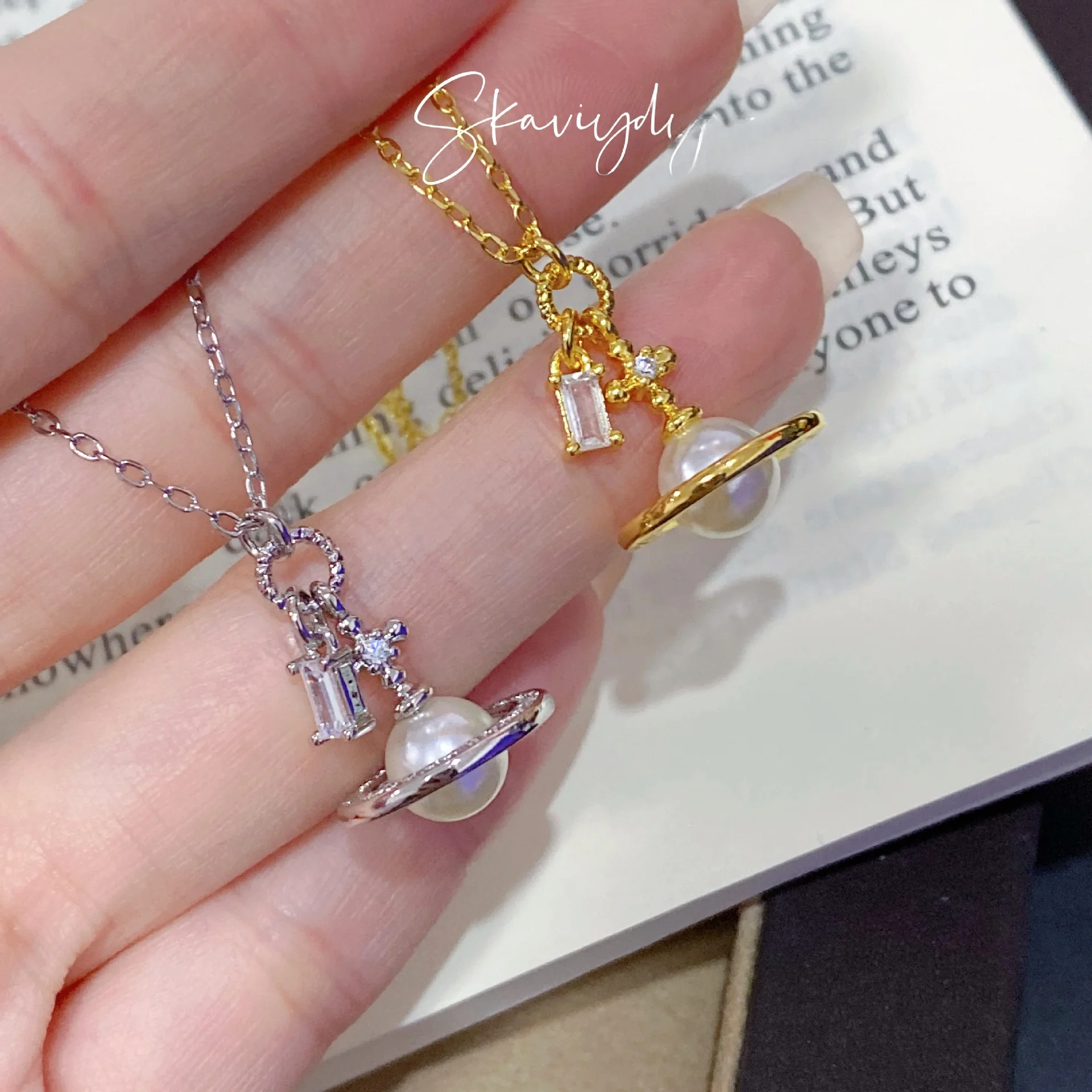 Luxurious Pearl Pendant Necklace Women's High-End Saturn Planet Diamond Embedded Star Ring UFO Clavicle Chain Fashion Accessory