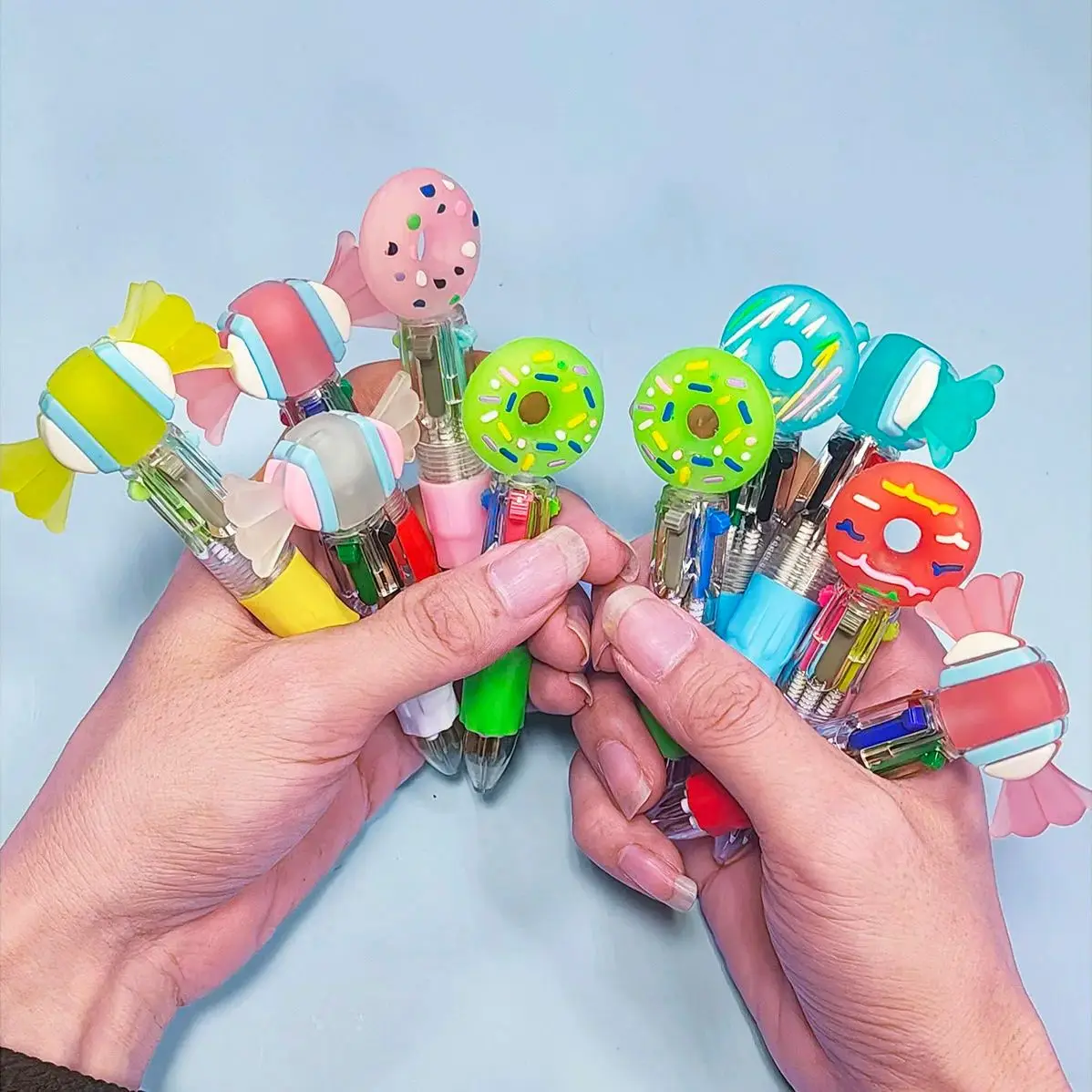 

10Pcs/Lot Cute Cartoon Candy Dount Mini 4 Color Ballpoint Pen Kawaii Dessert Colors Pens School Office Stationery Kids Gifts