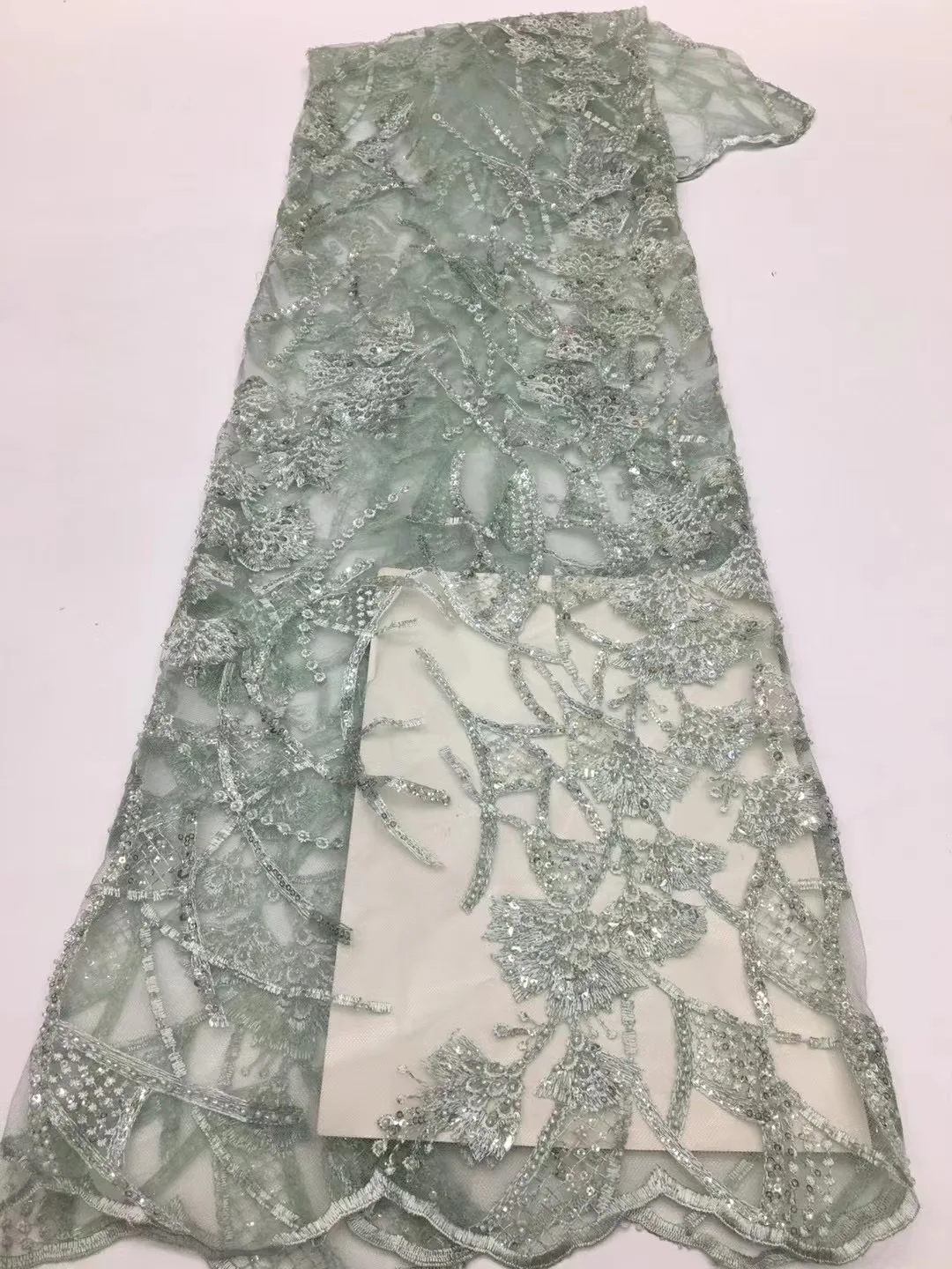 

Latest African Handmade Beaded Laces Fabrics Luxury Nigerian Sequins Mesh Lace Fabric for Party Dress AXX5476