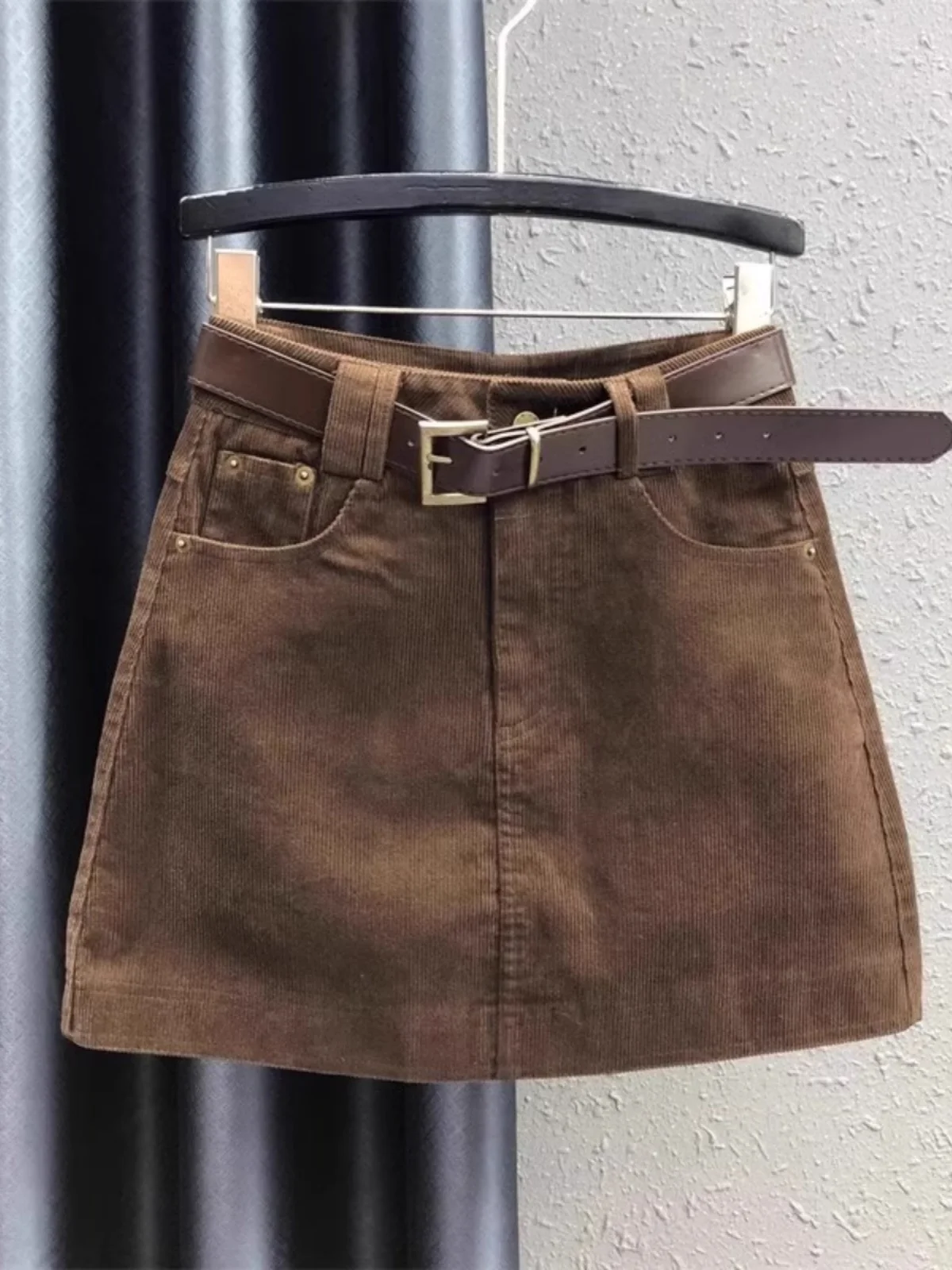 Fashionable Corduroy A-Line  Skirt for Women High Waist Slimming Spring Autumn 2025 New Korean Style Commute Pure Color