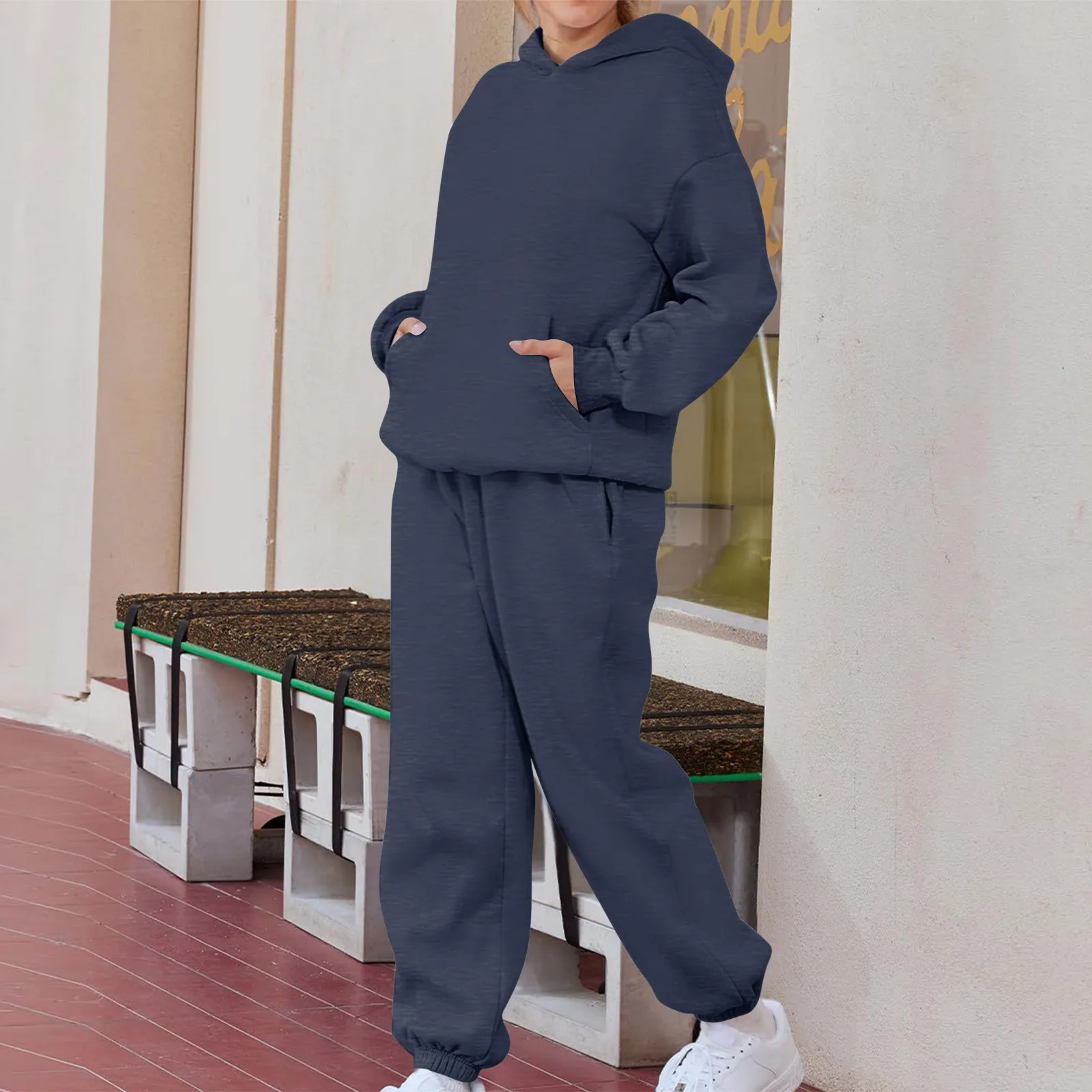 Womens 2 Piece Outfits Sweatsuit Oversized Sweatshirt Lounge Sets Baggy Sweatpants Fall Fashion with Pockets