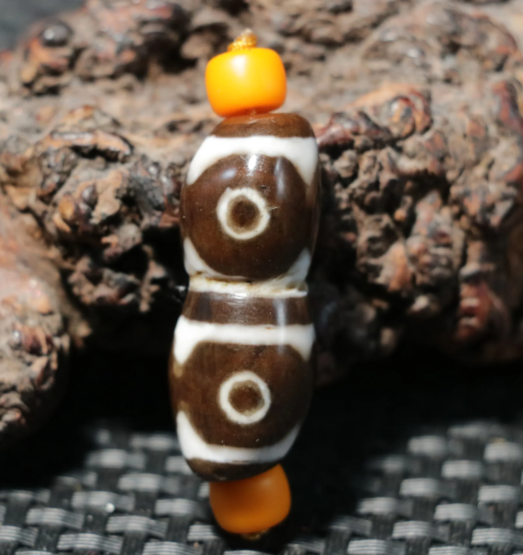 Unique Energy Power Magic Tibetan old Agate 2 Cuts 6 Eyed Tiger Tooth totem Lotus Root shape dZi Bead Fit For Making Bracelet