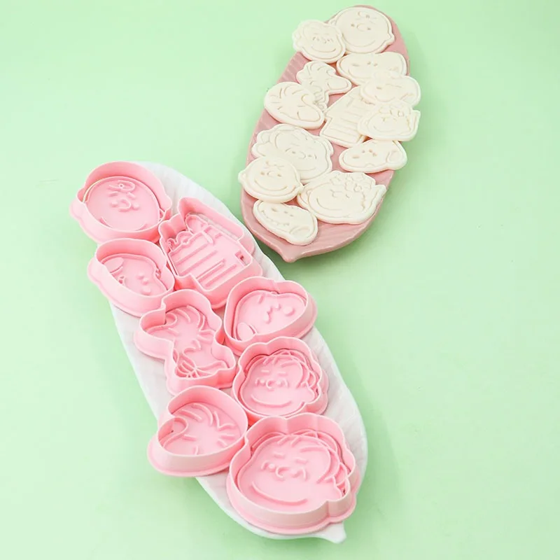 

Hot Anime Snoopy Series Cute Cookie Mold Cartoon Character Creativity Three-dimensional Pressing Mold Household Baking Tools