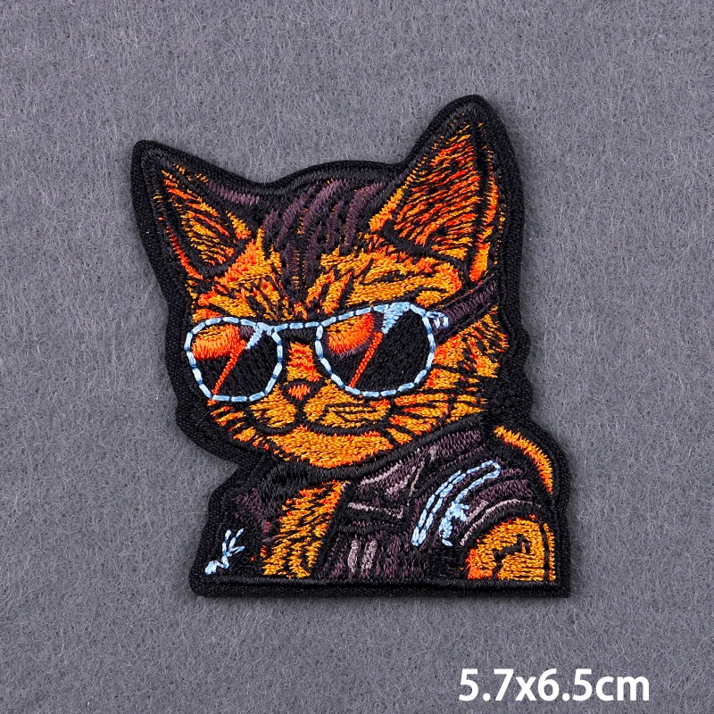 Hippie Cartoon Animal Iron On Patches For Clothing DIY Embroidery Ironing Stickers On Clothes Cute Cat Fusible Patch Badge