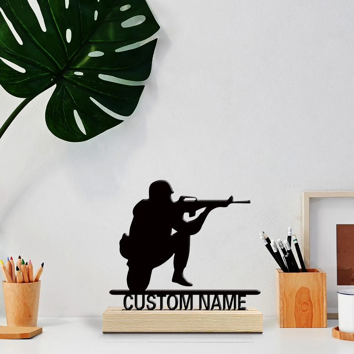 1pc Metal Desktop Ornaments and Decorations Custom Content With Wooden Base Bar Decoration, Holiday Gifts
