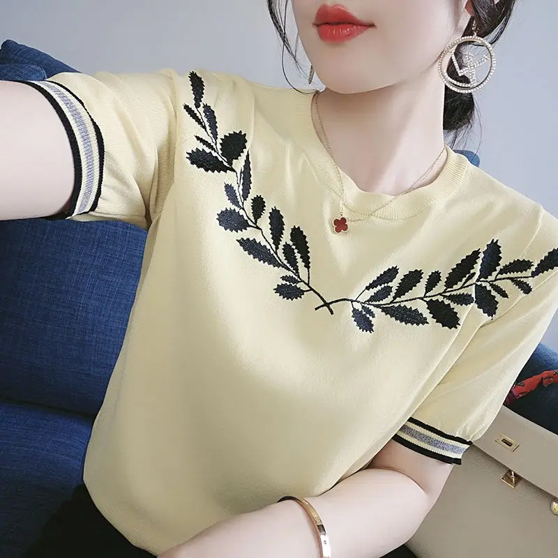 Women's Round Neck Summer 2024 New Korean Commute Striped Short Sleeved Tie Flowers Embroidered Thin Loose Knited Bottom Tops